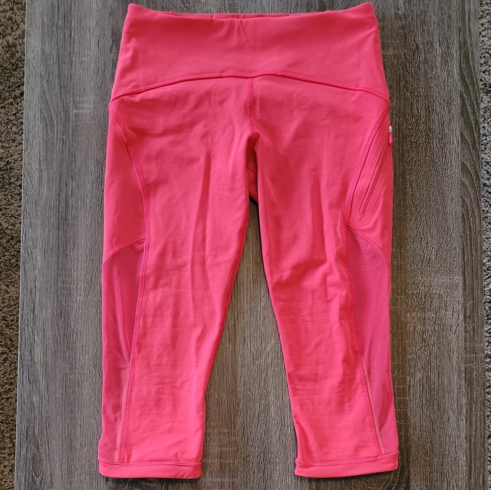 Lululemon Cropped Mesh Panel Leggings